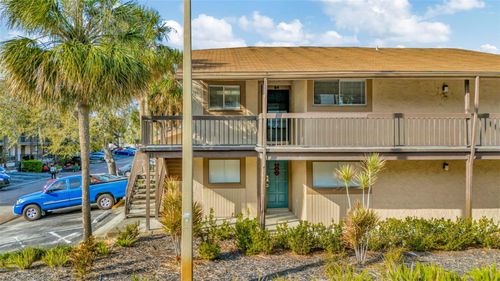 20b1-6320 Newtown Cir, TAMPA, FL, 33615-3646 | Card Image