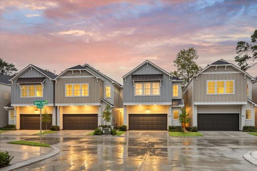 806 Dawn Rd, Houston, TX, 77067-3001 | Card Image
