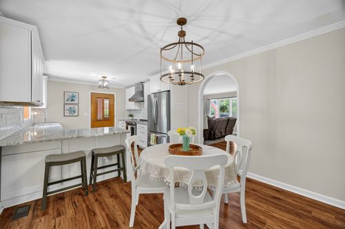 917 2nd Ave, Fayetteville, TN, 37334-2218 | Card Image