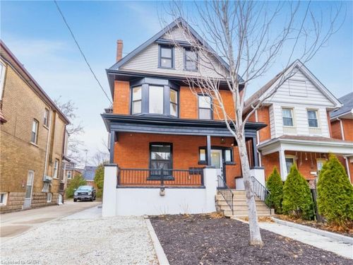 204 Balsam Avenue S, Hamilton, ON, L8M3B8 | Card Image