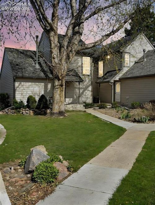 422 Cobblestone Dr, Colorado Springs, CO, 80906-7631 | Card Image
