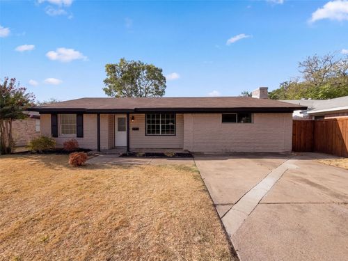 8540 Foxwood Ln, Dallas, TX, 75217-2057 | Card Image