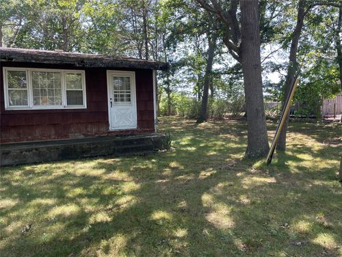 20 Henry St, Mastic, NY, 11950-2804 | Card Image