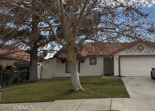 11215 Villa St, Adelanto, CA, 92301-3631 | Card Image