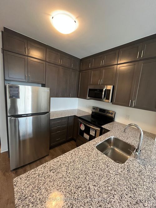 319-50 Kaitting Trail, Oakville, ON, L6M5N3 | Card Image