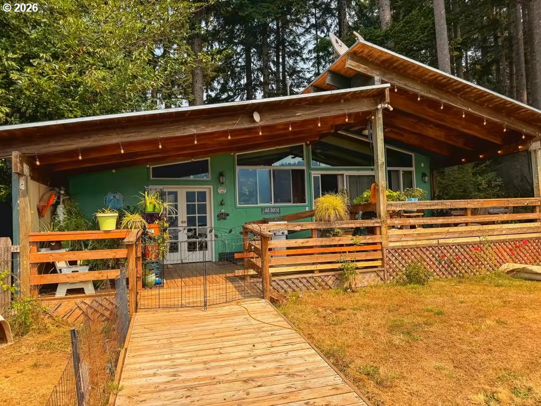 Residential in Lakeside 5
