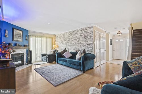 10519 Stonington Ln, MANASSAS, VA, 20109-6457 | Card Image