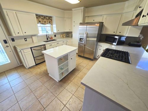 1 N Pelican St, La Marque, TX, 77568-6533 | Card Image