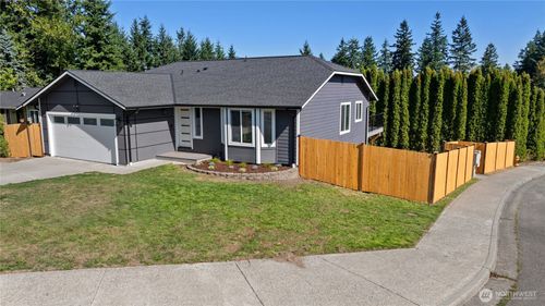 19 75th St Sw, Everett, WA, 98203-4956 | Card Image