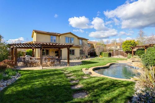 50 Tilton Ave, Morgan Hill, CA, 95037-2505 | Card Image