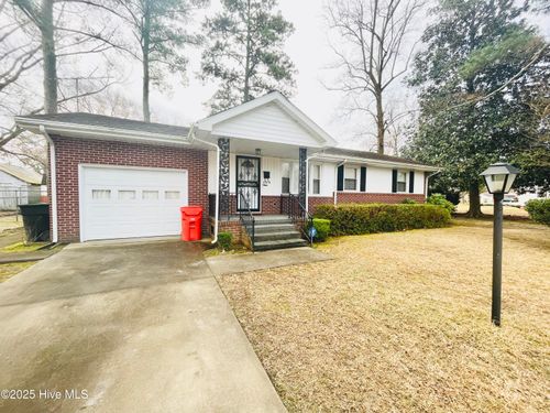 509 Magnolia St, Elizabeth City, NC, 27909-5927 | Card Image