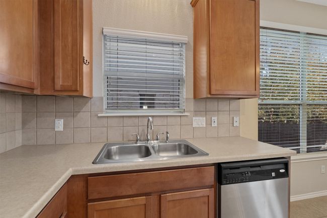 Kitchen featuring stainless steel appliances | Image 14