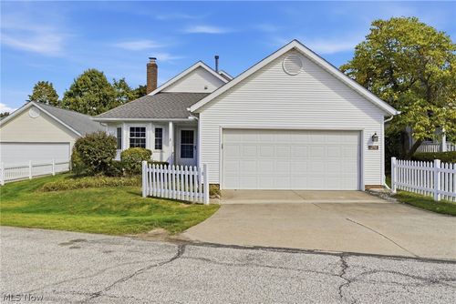 1270 Mallard Pond Cir, Broadview Heights, OH, 44147-3272 | Card Image
