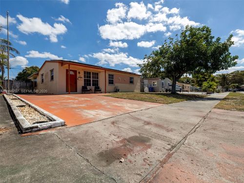 1331 N 69th Ave, Hollywood, FL, 33024 | Card Image