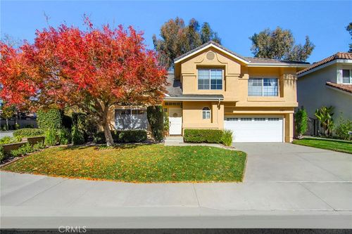 785 Trousdale St, Oak Park, CA, 91377-4782 | Card Image
