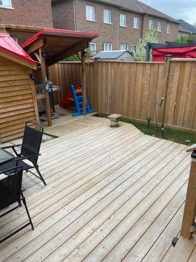 51 Prosser Cres, House attached with 4 bedrooms, 4 bathrooms and 3 parking in Sutton West ON | Image 38