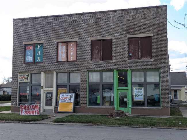 701 N 22 Nd St, Home with 0 bedrooms, 1 bathrooms and 7 parking in Mattoon IL | Image 25