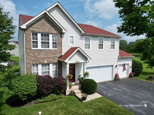 39843 Stoneywood Dr, Beach Park, IL, 60083-3207 | Card Image
