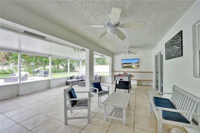 0 - 183 Sunflower Cir, House other with 4 bedrooms, 2 bathrooms and null parking in Royal Palm Beach FL | Image 41