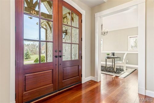1007 Devonworth Manor Way, Town And Country, MO, 63017-8548 | Card Image