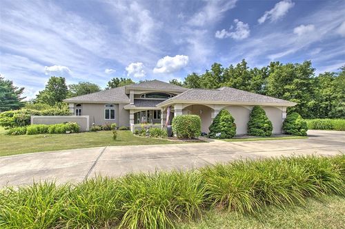 8299 Goodwin Cir, Dalton City, IL, 61925-9655 | Card Image