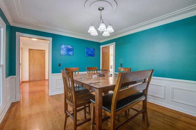 Formal Dining | Image 16