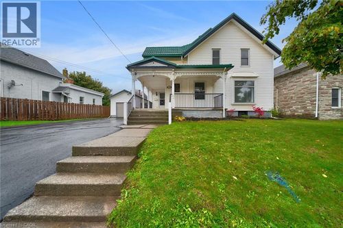 115 W Main St, Welland, ON, L3C4Z8 | Card Image