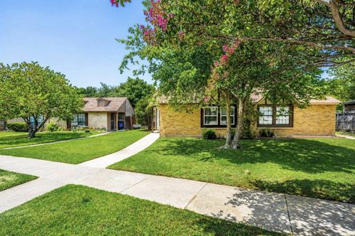 514 Matterhorn St, Cedar Hill, TX, 75104-2837 | Card Image