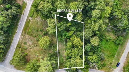 19022 Rio Villa Dr, Houston, TX, 77049-3234 | Card Image