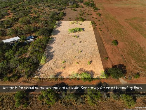 1750 Sandbranch Rd, Bigfoot, TX, 78005-7452 | Card Image