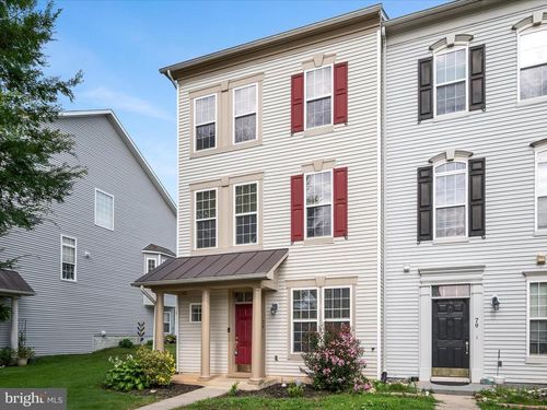 74 Davis St, CHARLES TOWN, WV, 25414-4478 | Card Image