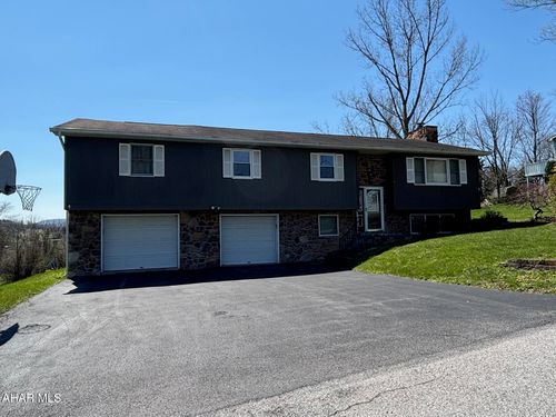 7 Hillside Dr, Duncansville, PA, 16635-8233 | Card Image