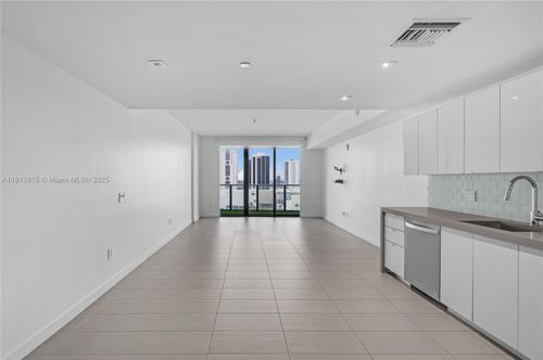 apt-1402-1600 1st Ave, Miami, FL, 33132-1228 | Card Image