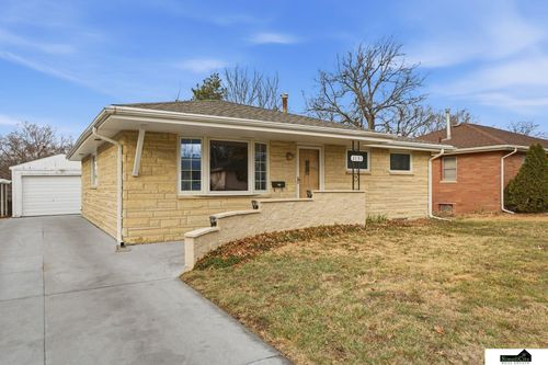 2131 S 60th St, Lincoln, NE, 68506-2718 | Card Image