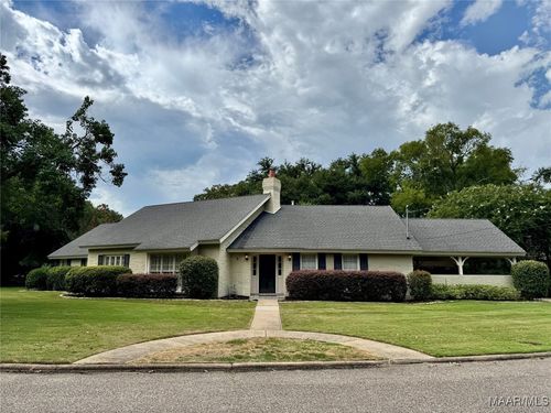 2431 Midfield Dr, Montgomery, AL, 36111-1530 | Card Image