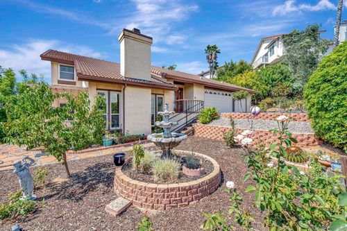 1239 Avocado Summit Dr, El Cajon, CA, 92019-3633 | Card Image