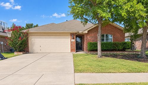 224 Spring Hollow Dr, Saginaw, TX, 76131-3151 | Card Image