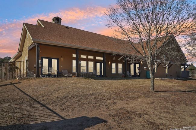 221 Cypress Estates Pkwy, House other with 3 bedrooms, 2 bathrooms and null parking in Ingram TX | Image 39