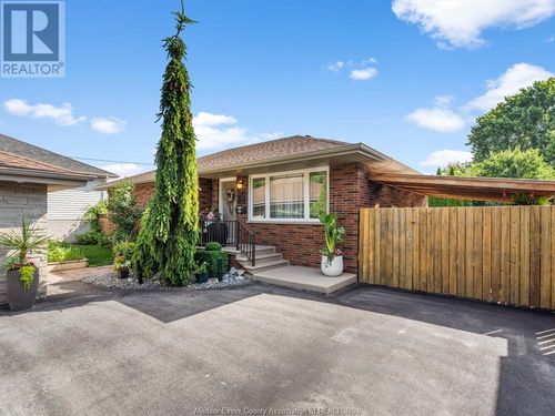 2950 Lauzon Rd, Windsor, ON, N8T2Z8 | Card Image