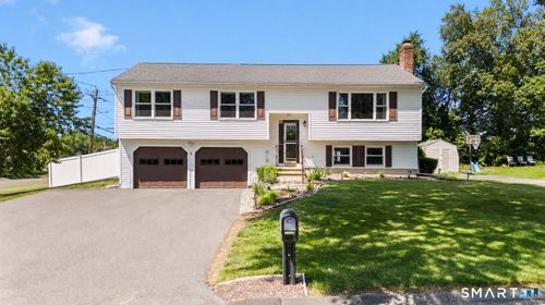 1 Rev Taylor Dr, Ansonia, CT, 06401-2667 | Card Image