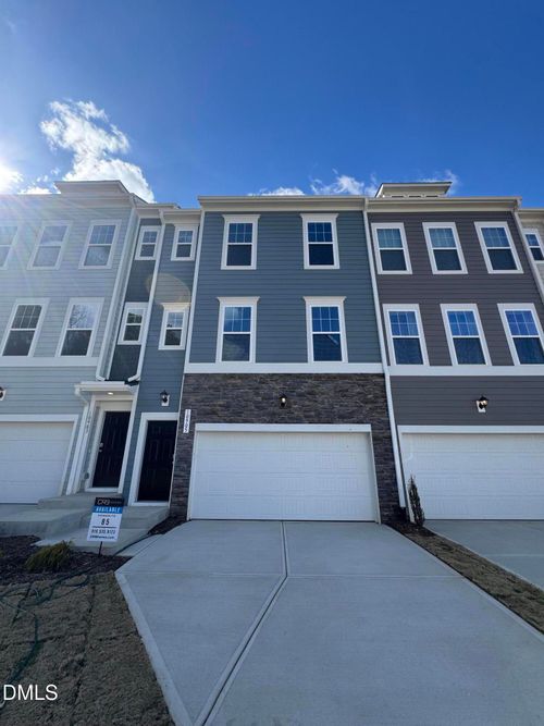 10905 Bayflower Way, Raleigh, NC, 27617-5227 | Card Image