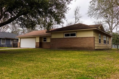 217 Carnation St, Lake Jackson, TX, 77566-5412 | Card Image