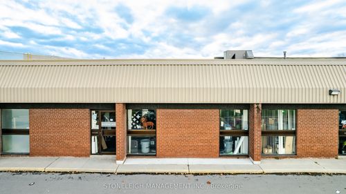 9-391 Marwood Dr, Oshawa, ON, L1H7P8 | Card Image