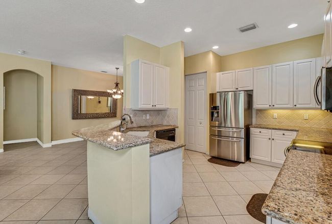 7562 Starfish Reef Ln, House other with 3 bedrooms, 2 bathrooms and null parking in Lake Worth FL | Image 12
