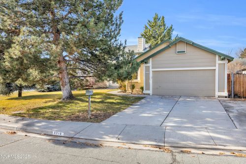 5712 Royal Vista Way, Reno, NV, 89523-1589 | Card Image