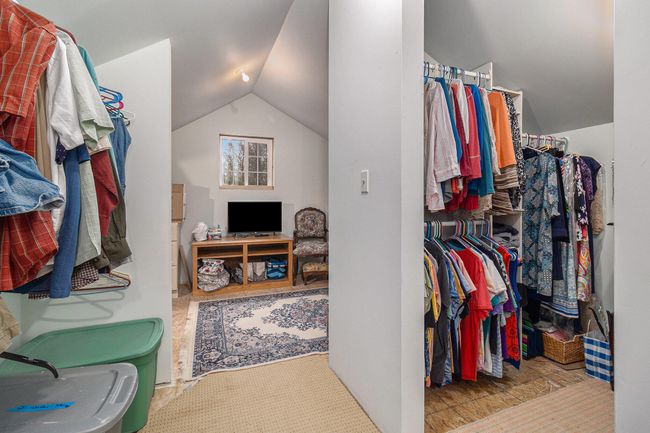 Primary Closet | Image 26
