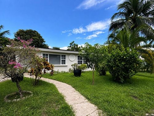 1302 S H St, Lake Worth Beach, FL, 33460-5461 | Card Image