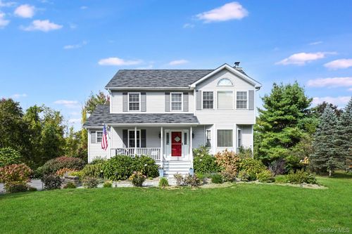 90 Reilly Rd, Lagrangeville, NY, 12540-6130 | Card Image