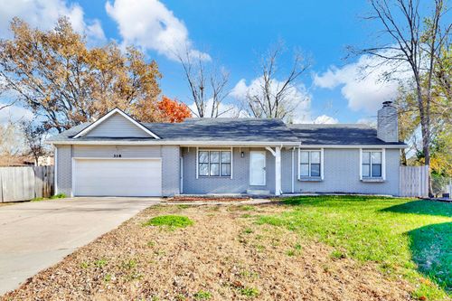 318 Countryside Ct S, Andover, KS, 67002-9502 | Card Image