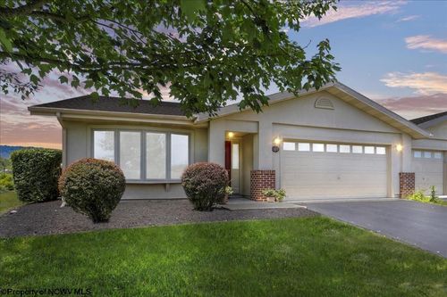 169 Arrowhead Rdg, HEDGESVILLE, WV, 25427-5346 | Card Image